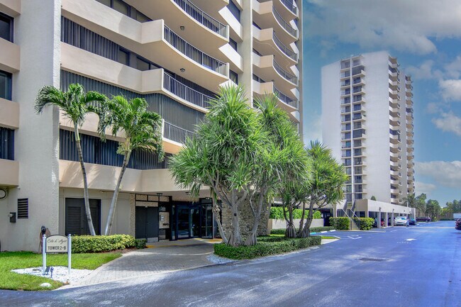 Primary Photo - 4200 N Ocean Dr
