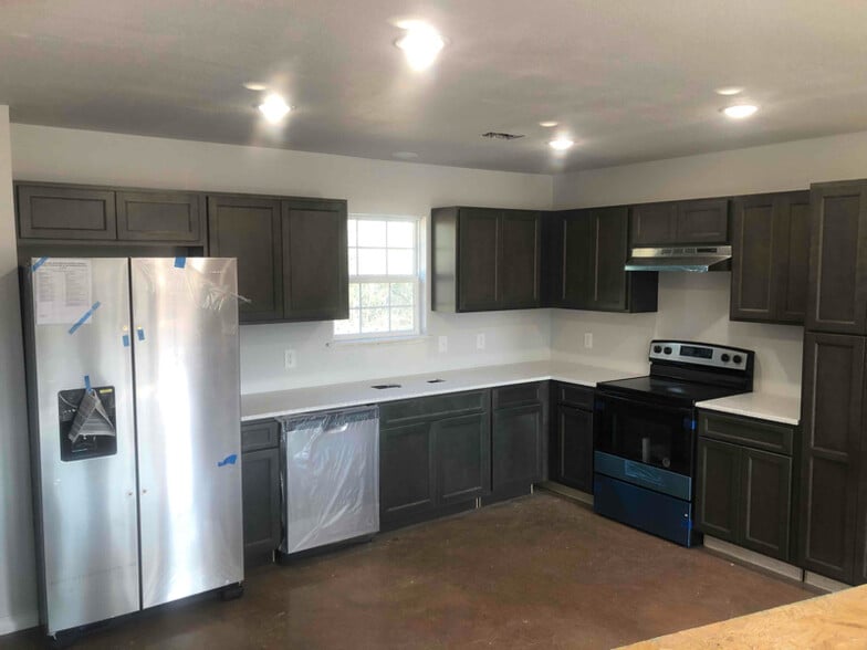 Building Photo - 88 Rustic Ln