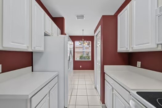 Building Photo - 7880 Lake Sawgrass Loop