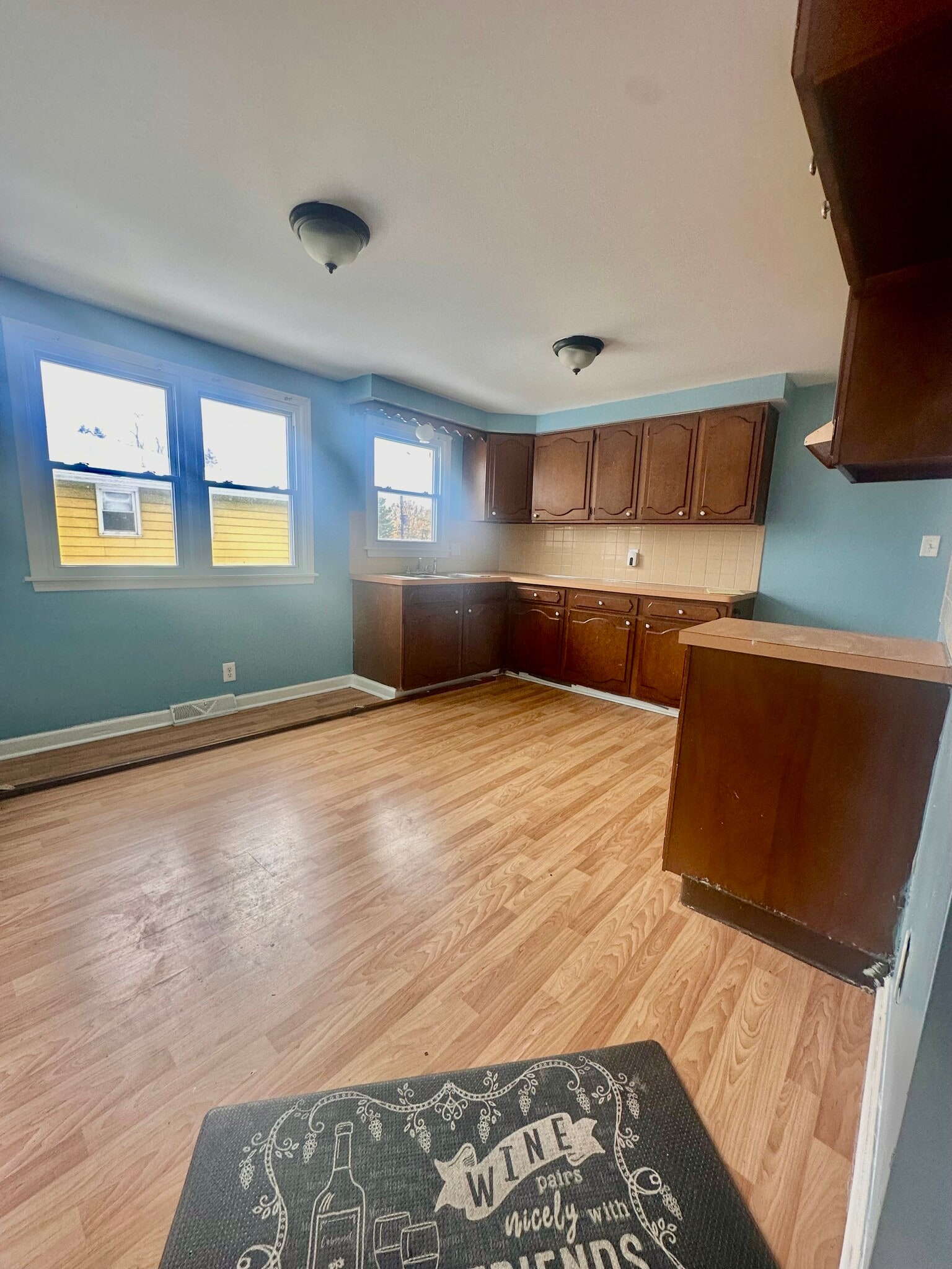 Building Photo - 48 S Bellevue Ave