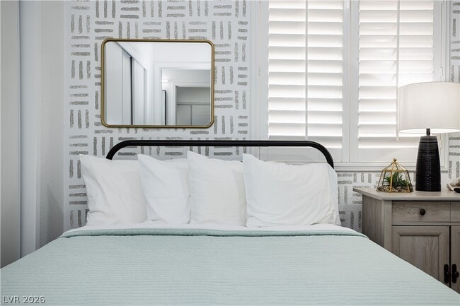 Building Photo - 1913 Birch St