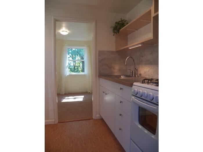 Kitchen - 4012 Lambert Rd