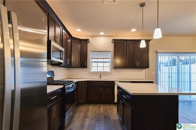Building Photo - 6653 Stein Way