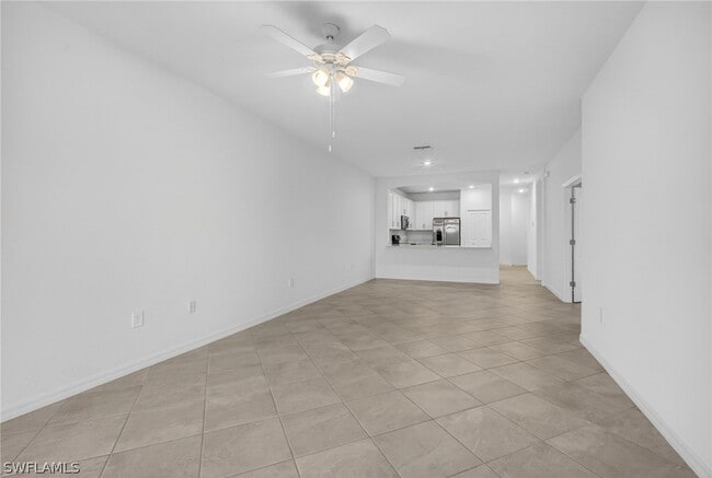 Building Photo - 2224 Dragonfruit Wy