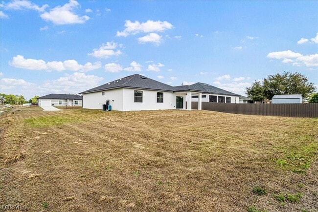 Building Photo - 3813 25th St SW