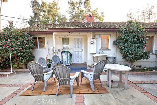 Building Photo - 2895 Woodlawn Ave