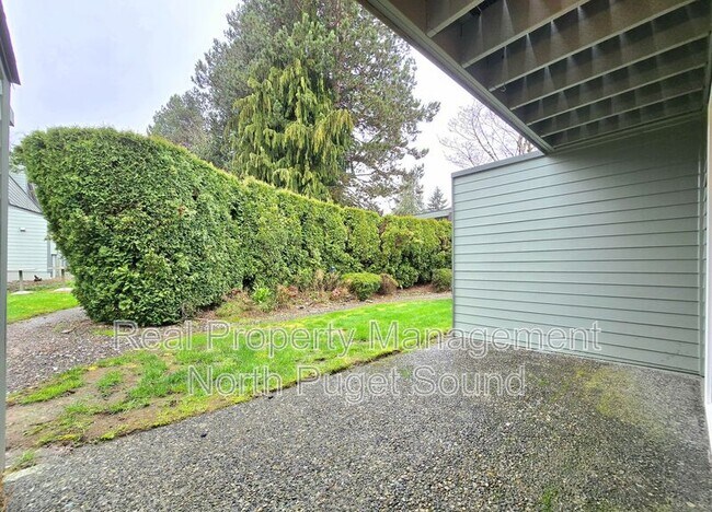 Building Photo - 12600 4th Ave W