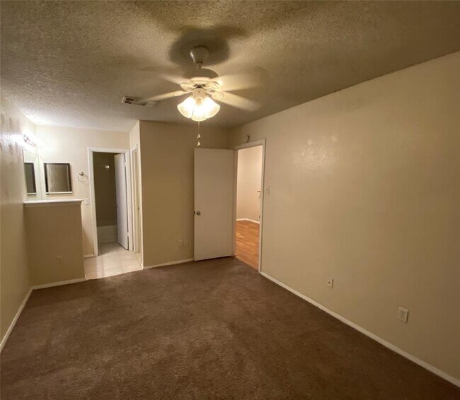 Building Photo - 12223 Tyson Cove