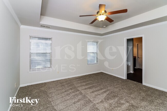 Building Photo - 466 Grenier Terrace NE