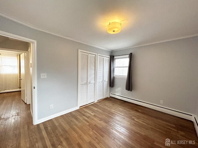 Building Photo - 34 Wall St