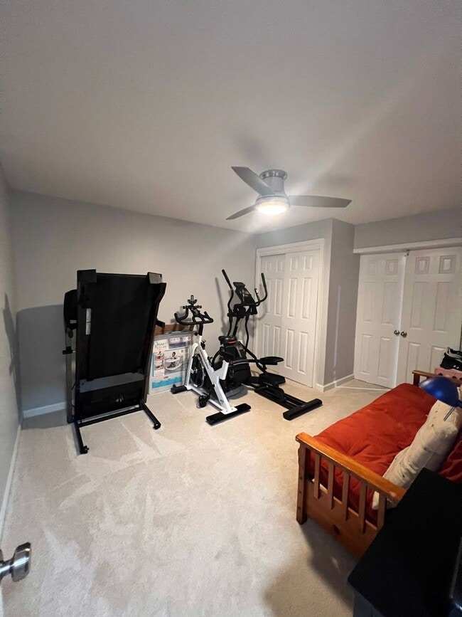 Building Photo - Gorgeous 5 Bed 3.5 Bath Single Family Home...