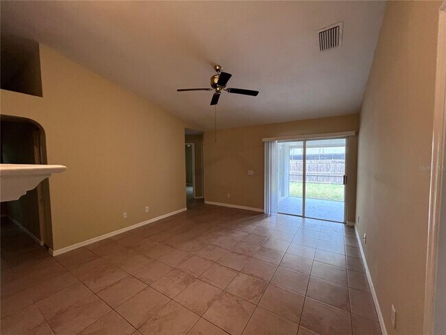 Building Photo - 9673 Fox Hearst Rd
