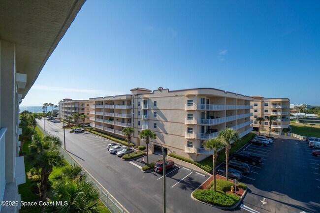 Building Photo - 601 Shorewood Dr