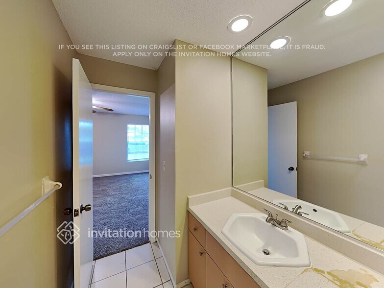 Building Photo - 1201 71st St NW