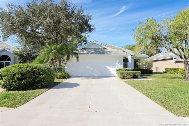 Building Photo - 7428 SE Waxberry Cir