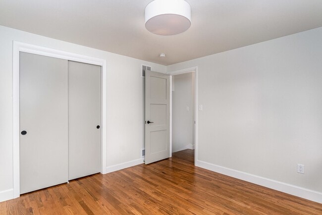 Building Photo - Beautiful 2 Bed 1 Bath House by CSU Campus!