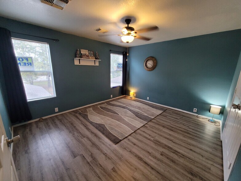 Building Photo - 23619 Twisting Falls Drive