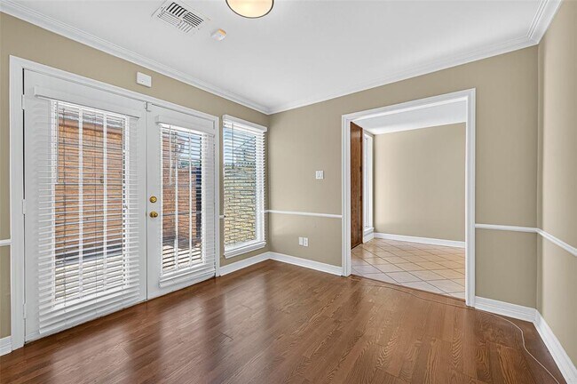 Building Photo - 3710 Point Clear Dr