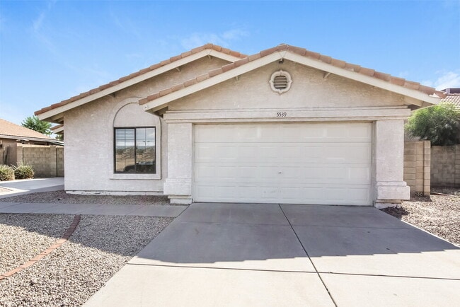 Building Photo - 5539 E Elena Ave