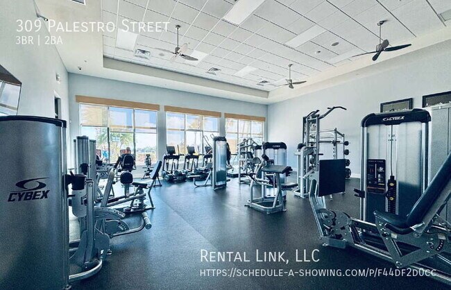 Building Photo - 309 Palestro St