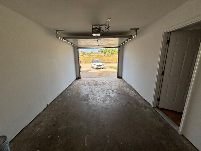 Building Photo - 1512-1514 Citadel Dr.