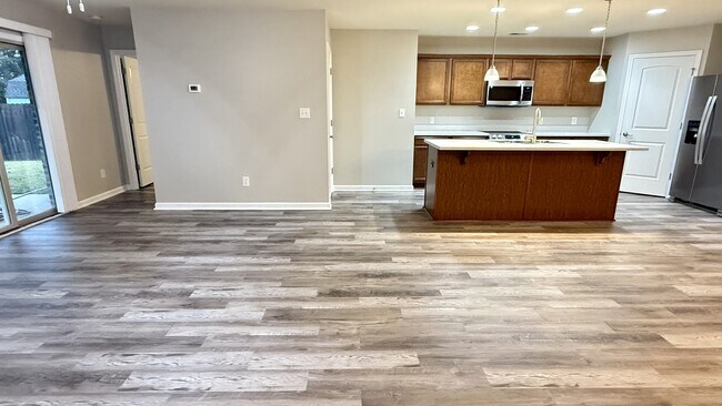 Building Photo - 1813 Clayton Cove Dr NW