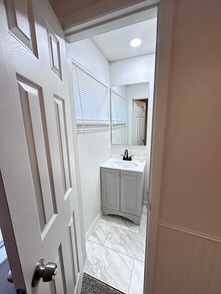 Building Photo - 4441 Preston Cir