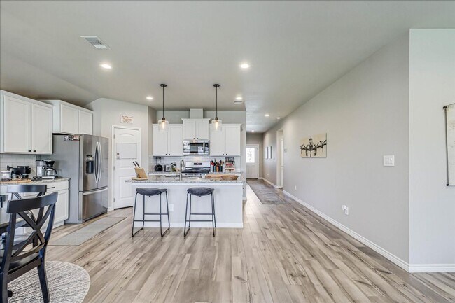 Building Photo - 7213 Adler Dr