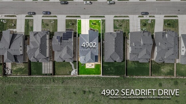 Building Photo - 4902 Seadrift Dr
