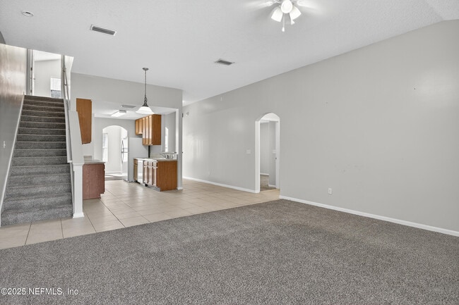 Building Photo - 9205 Redtail Dr