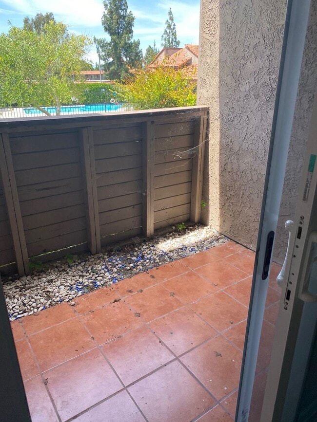Building Photo - 1 Bed 1 Bath condo in Corona