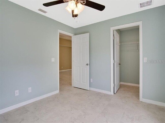 Building Photo - 17113 Thompson Ave