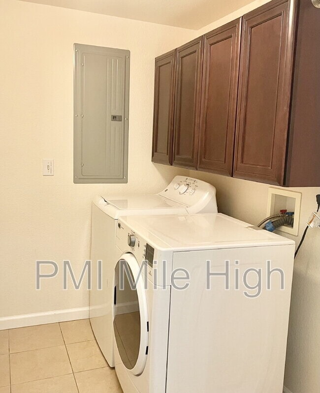 Building Photo - 9139 W 50th Ln