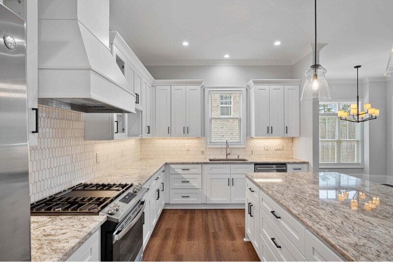 Building Photo - 805 Naples Dr