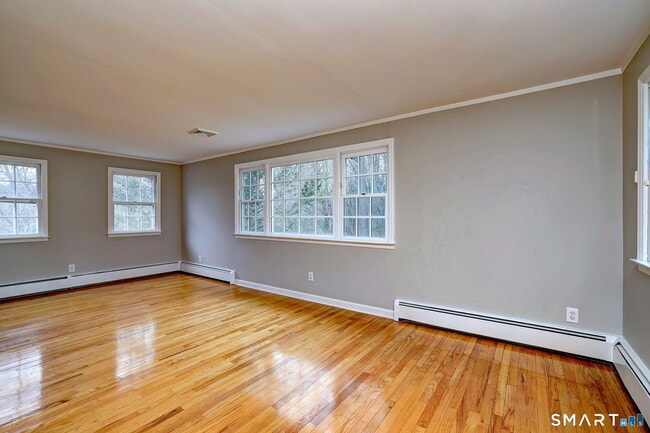 Building Photo - 25 Shelter Rock Rd