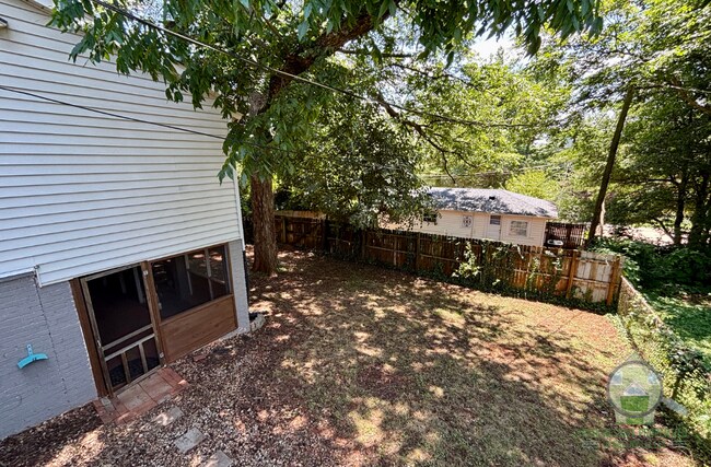Building Photo - 109 Buist Ave