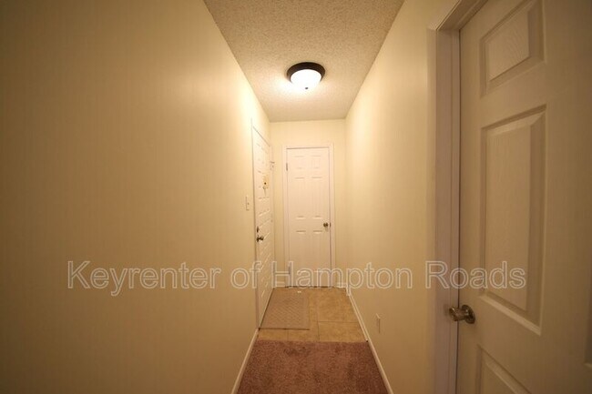 Building Photo - 8530 Tidewater Dr