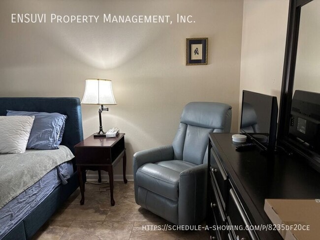 Building Photo - 12724 95th St N