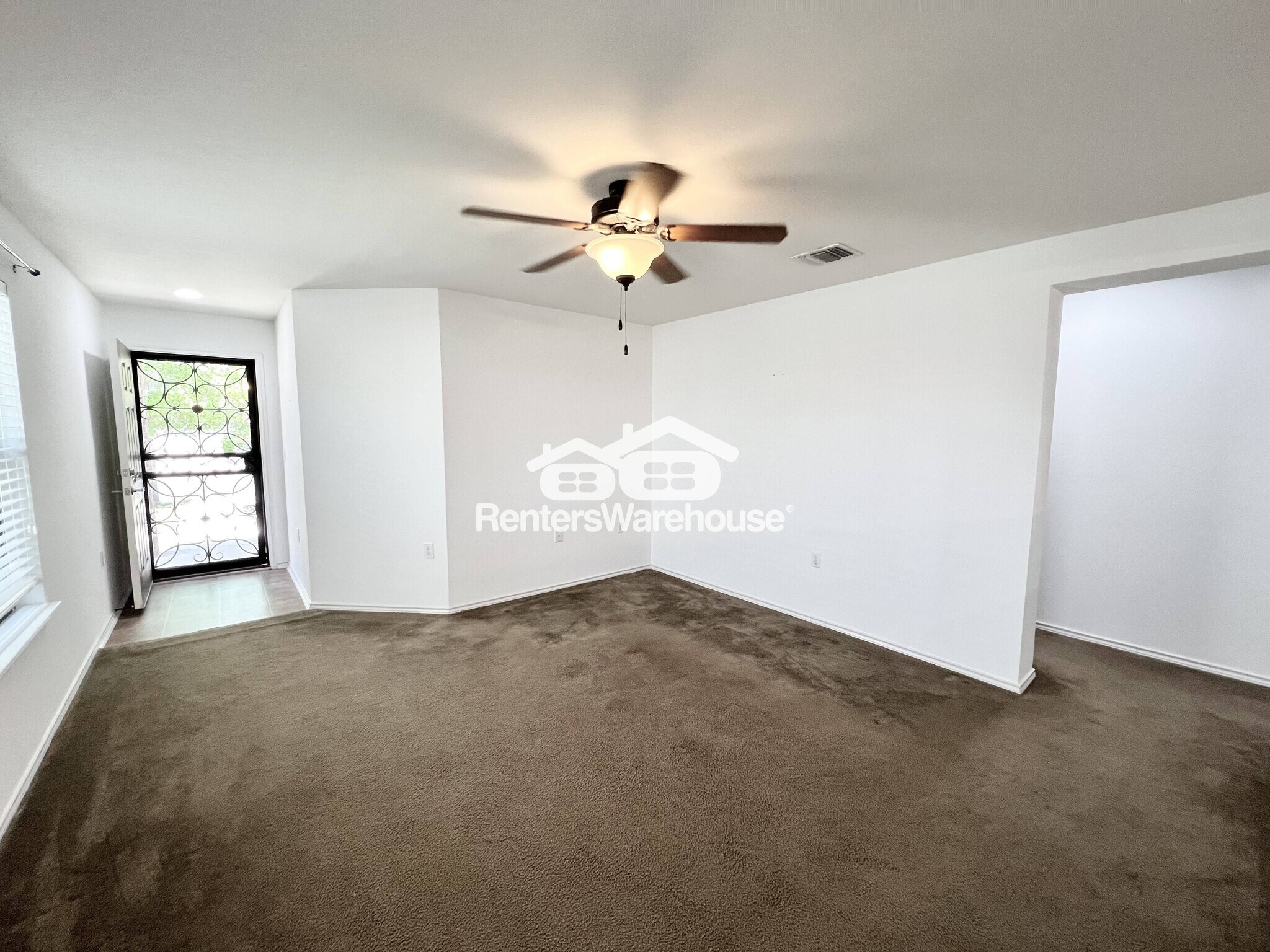 Building Photo - 9000 Stambourne St