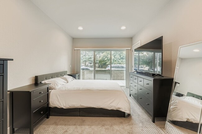 Building Photo - 177 S Harrison St