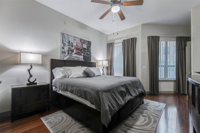 Building Photo - 1901 Post Oak Blvd