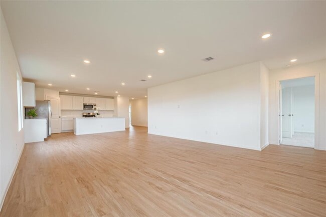 Building Photo - 3106 Elm Br Dr