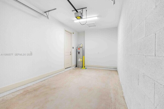 Building Photo - 14502 Sloan Rdg Dr