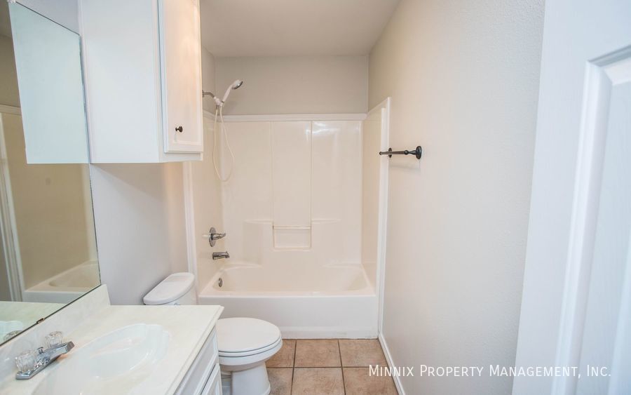 Building Photo - 2214 100th St