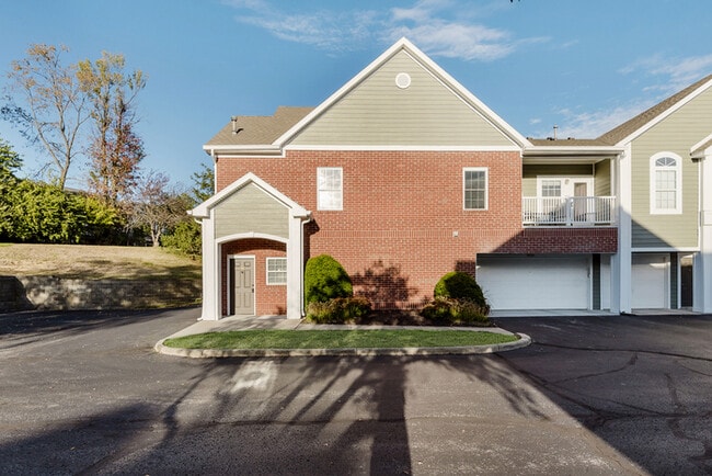 Primary Photo - Wonderful 2 bedroom 2 bath Condo End Unit ...