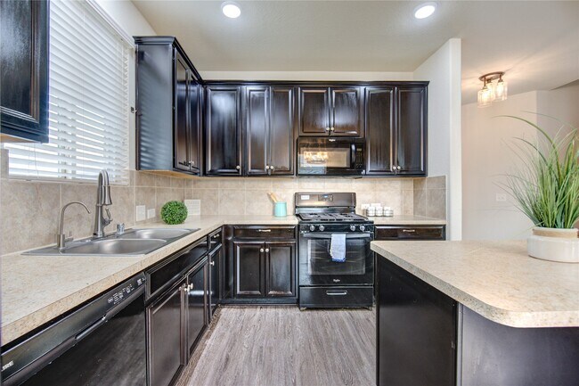 Building Photo - 5027 Brewcastle Ln