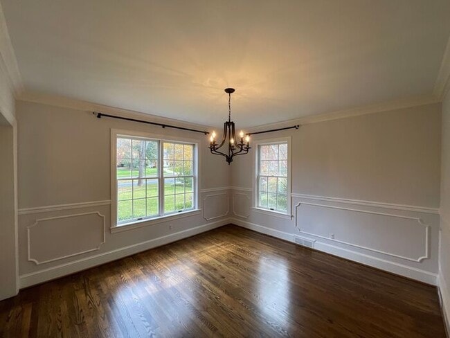 Building Photo - T. R. Lawing Realty Property