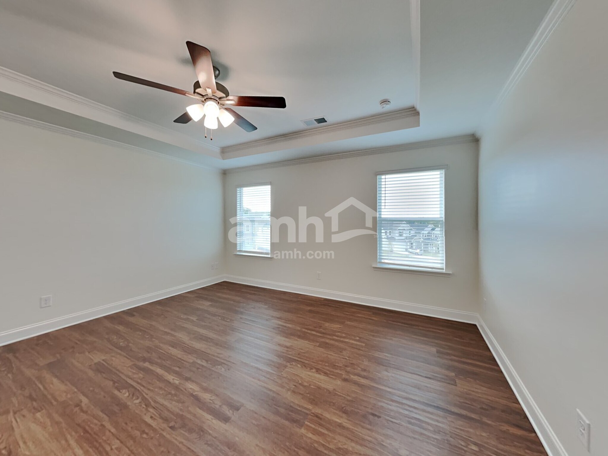 Building Photo - 153 Larragan Dr