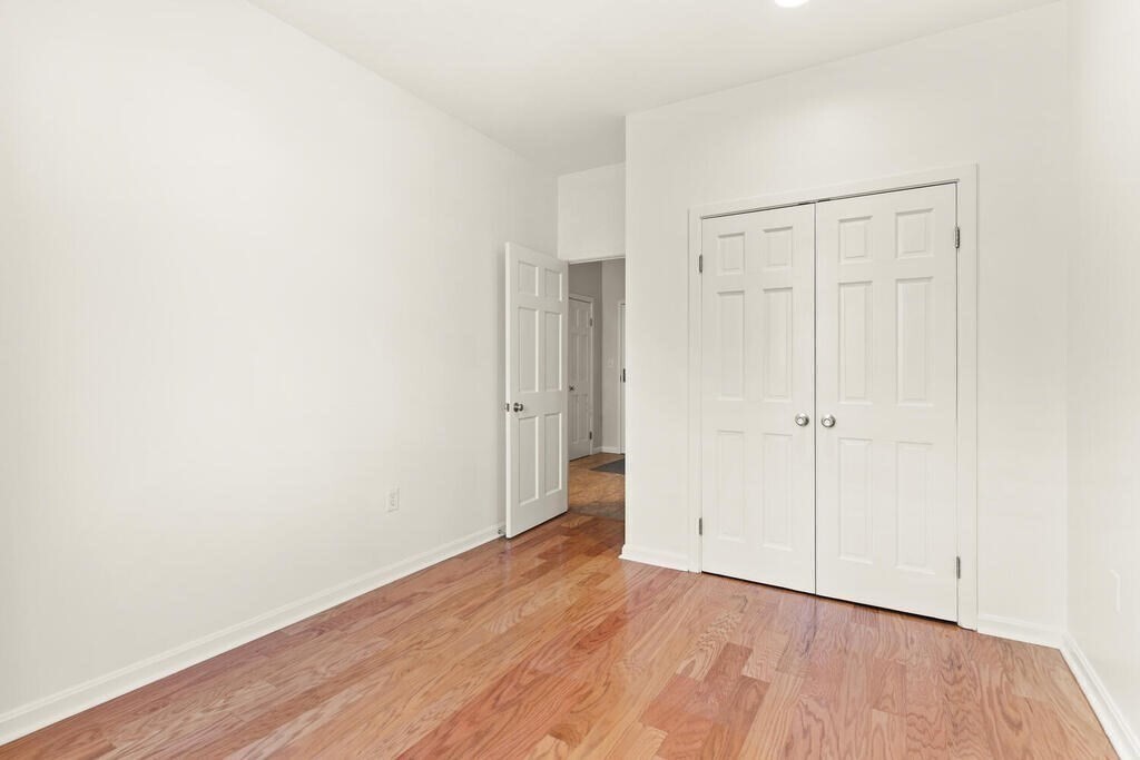 Building Photo - 218 Thorndike St