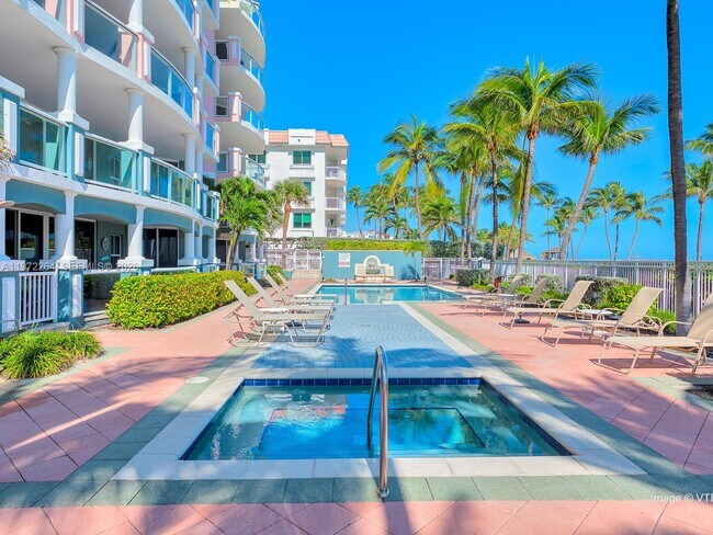 Building Photo - 2051 SE 3rd St